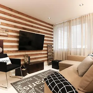 Marques Design By Homing Appartamento Lisbona