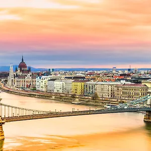 Convenience & Chic By The Basilica Appartamento Budapest